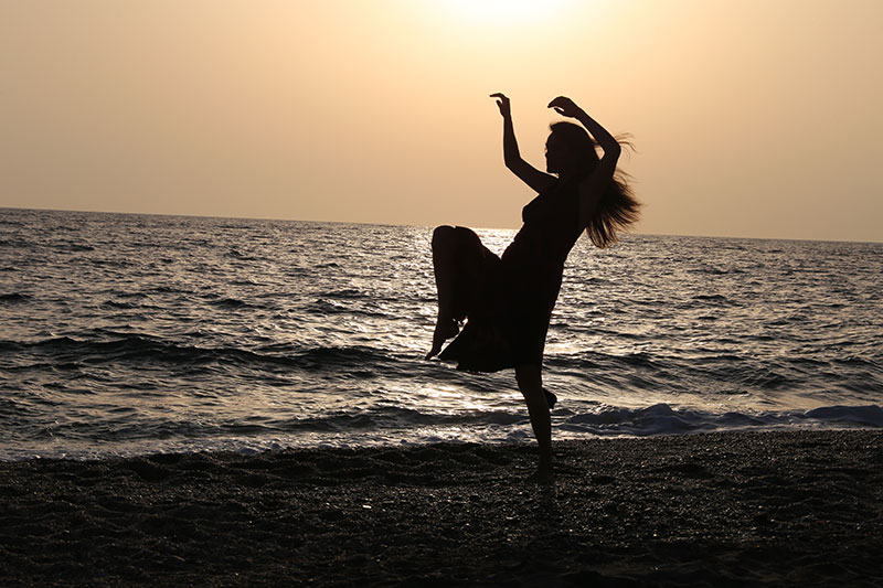 Helena Barquilla | Meditación en movimiento y Danza Consciente