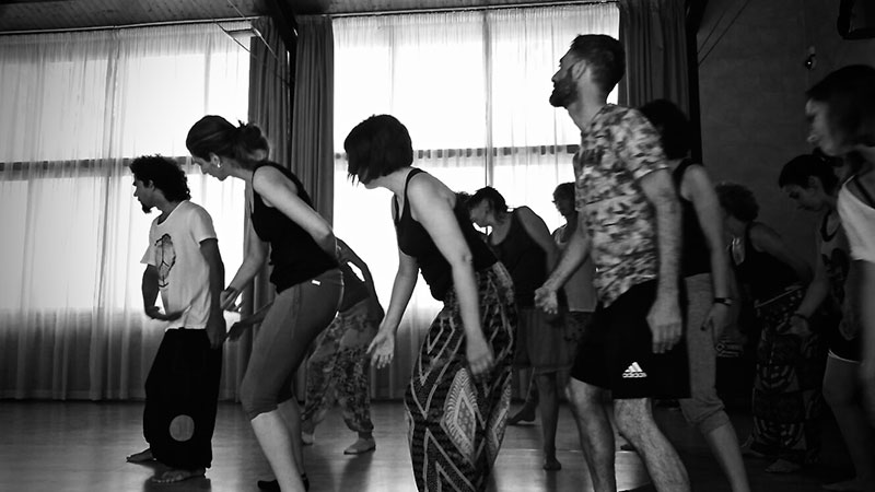 Helena Barquilla | Meditación en movimiento y Danza Consciente