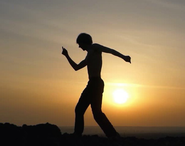 Helena Barquilla | Meditación en movimiento y Danza Consciente