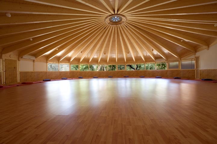 Helena Barquilla | Meditación en movimiento y Danza Consciente