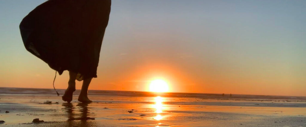 Helena Barquilla | Meditación en movimiento y Danza Consciente